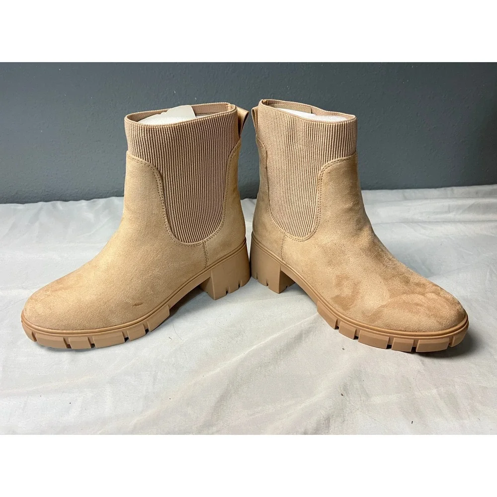 Tan Faux Suede Lug Sole Chelsea Sock Boots Ankle Booties Sand Size 6.5